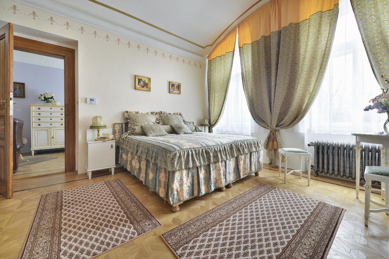 Apartman Dalia Janackovo Nabrezi Praha Eksteriør bilde