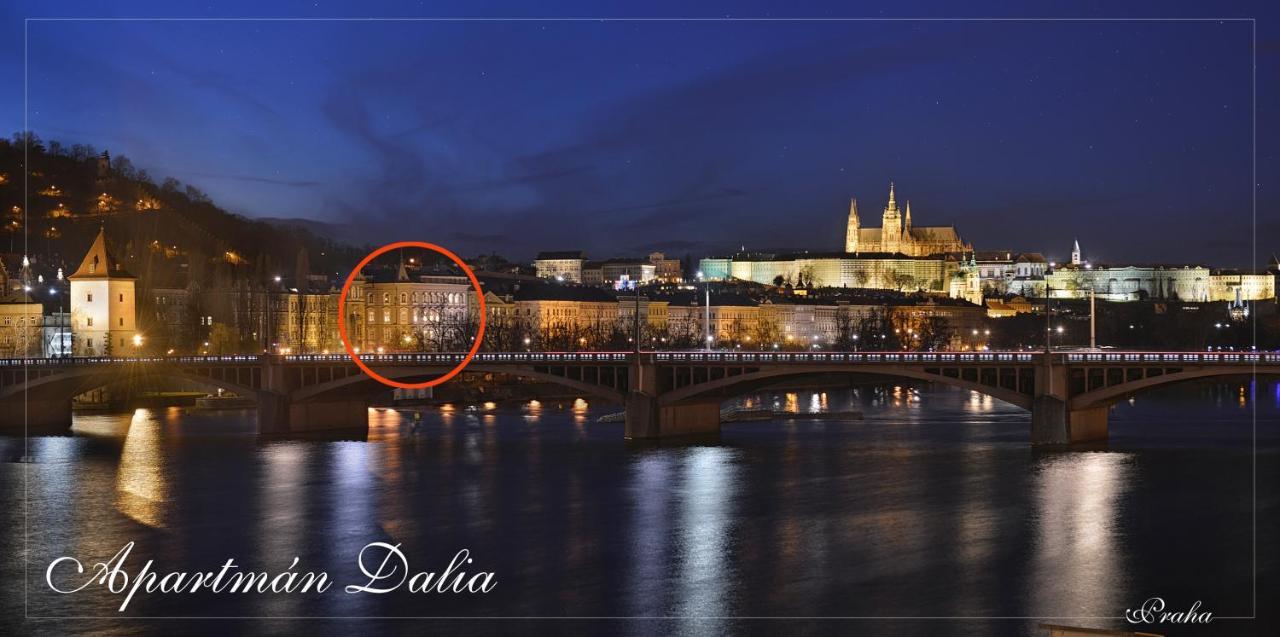 Apartman Dalia Janackovo Nabrezi Praha Eksteriør bilde